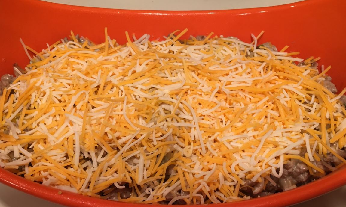 Cheesy Cheeseburger Dip Recipe - She Cooks With Help